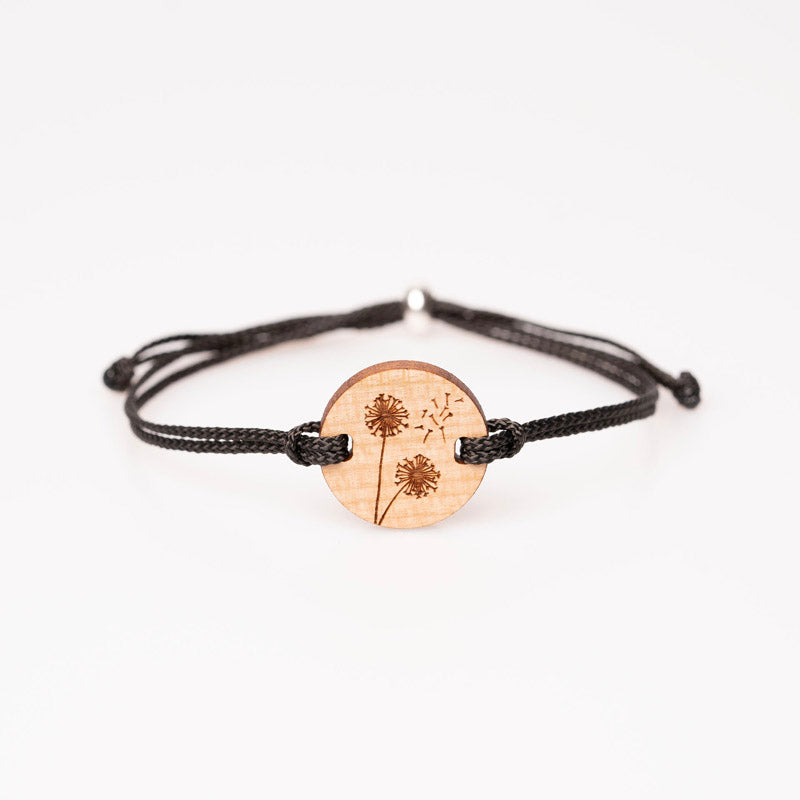 Pusteblume Motiv Armband aus Holz mit Schwarzem Band das in der länge verstellbar ist 